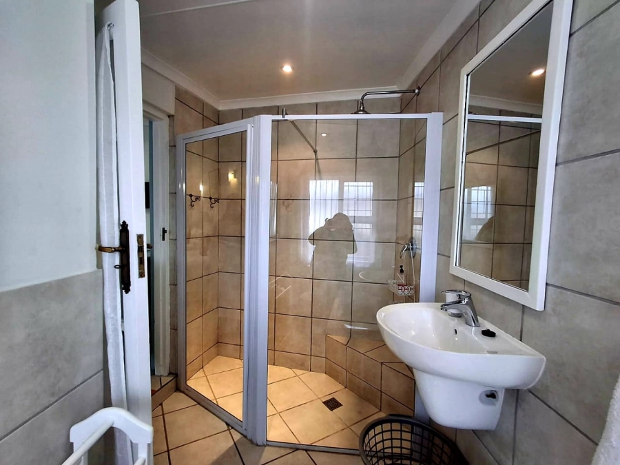 7 Bedroom Property for Sale in Baysville Eastern Cape